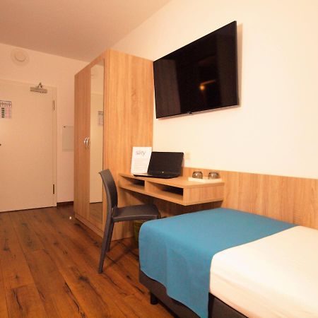 Hotel Traumfabrik Büttelborn Εξωτερικό φωτογραφία