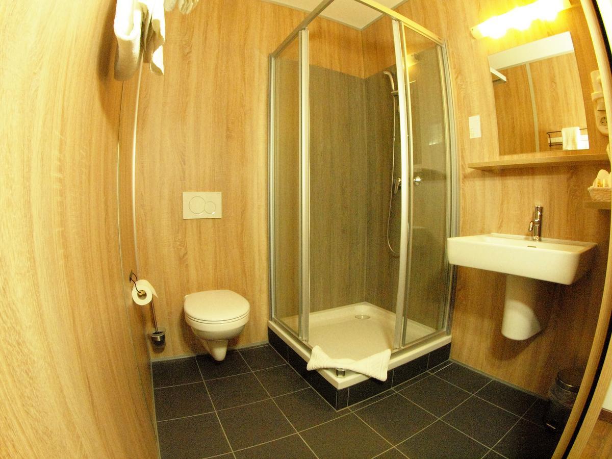 Hotel Traumfabrik Büttelborn Εξωτερικό φωτογραφία
