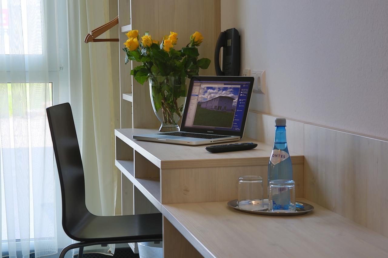 Hotel Traumfabrik Büttelborn Εξωτερικό φωτογραφία