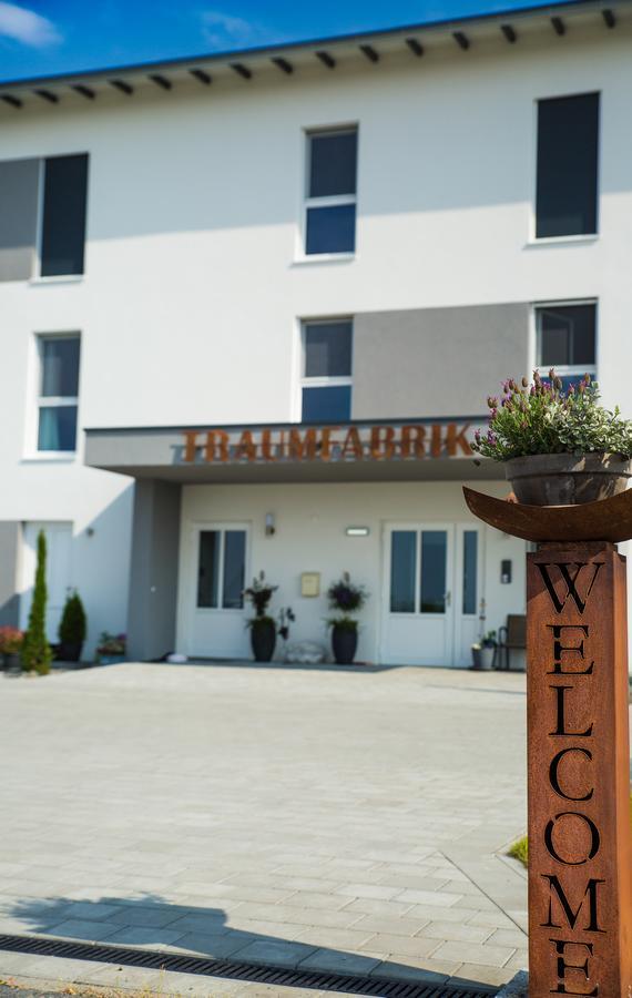 Hotel Traumfabrik Büttelborn Εξωτερικό φωτογραφία