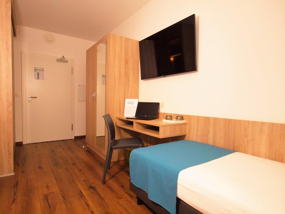 Hotel Traumfabrik Büttelborn Εξωτερικό φωτογραφία